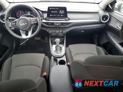Zdjęcie 8 z 12 samochodu: 2024 KIA FORTE LX VIN:3KPF24AD4RE698095 - miniatura