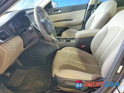 Zdjęcie 7 z 11 samochodu: 2018 KIA OPTIMA LX VIN:5XXGT4L3XJG245648 - miniatura