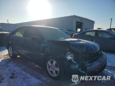 Czwarte zdjęcie samochodu z boku: 2002 TOYOTA CAMRY LE VIN:4T1BF30K52U015787 - miniatura