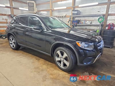 Czwarte zdjęcie samochodu z boku: 2017 MERCEDES-BENZ GLC 300 4MATIC VIN:WDC0G4KB5HF183450 - miniatura