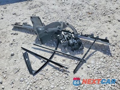 Zdjęcie 12 z 12 samochodu: 2021 BMW 330E VIN:3MW5P7J00M8B69100 - miniatura