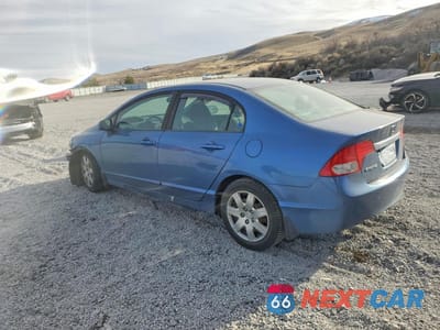 Drugie zdjęcie samochodu z przodu: 2010 HONDA CIVIC LX VIN:19XFA1F58AE045180 - miniatura