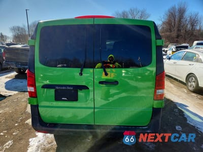 Zdjęcie 6 z 13 samochodu: 2018 MERCEDES-BENZ METRIS VIN:WD4PG2EE3J3497271 - miniatura