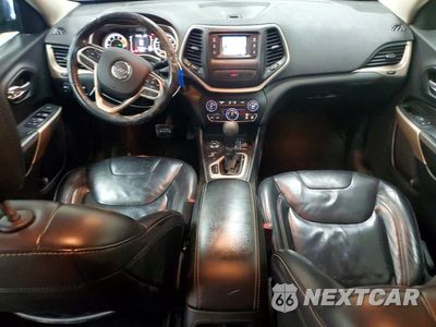 Zdjęcie 8 z 14 samochodu: 2017 JEEP CHEROKEE LATITUDE VIN:1C4PJMCS3HW575282 - miniatura
