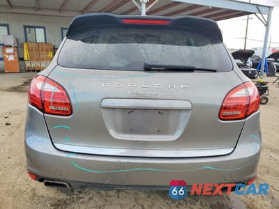 Zdjęcie 6 z 14 samochodu: 2011 PORSCHE CAYENNE VIN:WP1AA2A22BLA03477 - miniatura