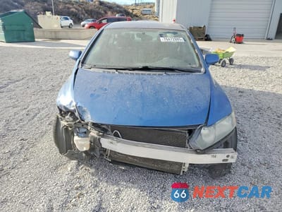 Piąte zdjęcie samochodu w środku: 2010 HONDA CIVIC LX VIN:19XFA1F58AE045180 - miniatura
