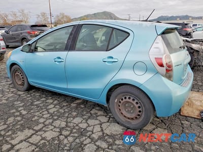 Drugie zdjęcie samochodu z przodu: 2012 TOYOTA PRIUS C THREE VIN:JTDKDTB36D1044770 - miniatura