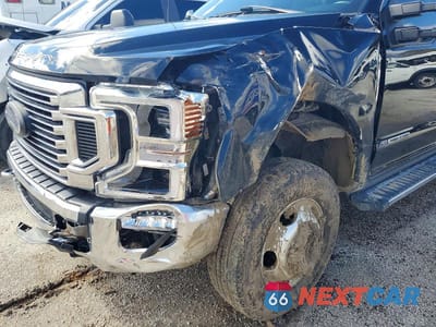 Zdjęcie 9 z 10 samochodu: 2022 FORD F350 SUPER DUTY VIN:1FT8W3DTXNED68803 - miniatura