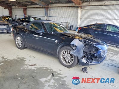 Czwarte zdjęcie samochodu z boku: 2017 FIAT 124 SPIDER CLASSICA VIN:JC1NFAEK2H0127393 - miniatura