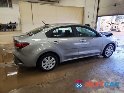 Trzecie zdjęcie samochodu z tyłu: 2023 KIA RIO S VIN:3KPA24AD2PE538353 - miniatura