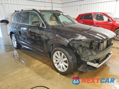 Czwarte zdjęcie samochodu z boku: 2017 VOLVO XC90 T6 VIN:YV4A22PK6H1116114 - miniatura