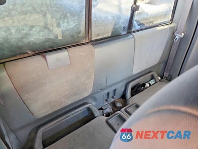 Zdjęcie 10 z 12 samochodu: 2006 TOYOTA TACOMA V6 VIN:5TEUU42N56Z194961 - miniatura