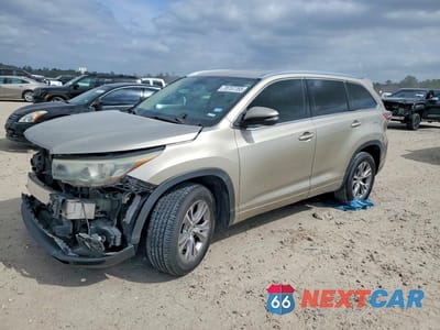 2015 TOYOTA HIGHLANDER XLE 5TDKKRFH2FS093453 - główne zdjęcie licytacji z USA - miniatura