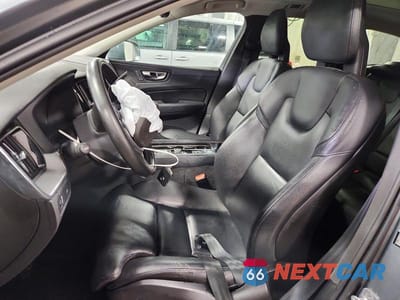 Zdjęcie 7 z 12 samochodu: 2019 VOLVO XC60 T5 VIN:LYV102RK9KB191668 - miniatura