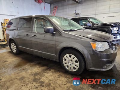 Czwarte zdjęcie samochodu z boku: 2019 DODGE GRAND CARAVAN SE VIN:2C4RDGBG0KR559118 - miniatura