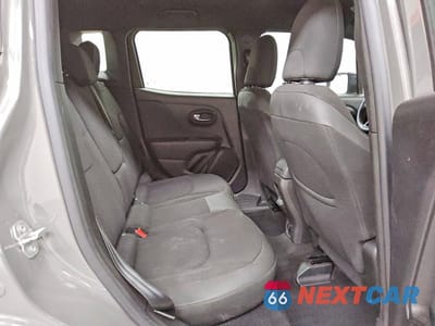 Zdjęcie 10 z 12 samochodu: 2022 JEEP RENEGADE ALTITUDE VIN:ZACNJDE14NPN69055 - miniatura