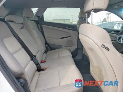 Zdjęcie 10 z 12 samochodu: 2017 HYUNDAI TUCSON SE VIN:KM8J3CA46HU430906 - miniatura
