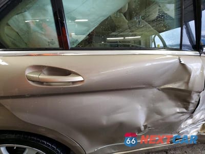 Zdjęcie 10 z 11 samochodu: 2008 MERCEDES-BENZ C 300 VIN:WDDGF54X88F078848 - miniatura