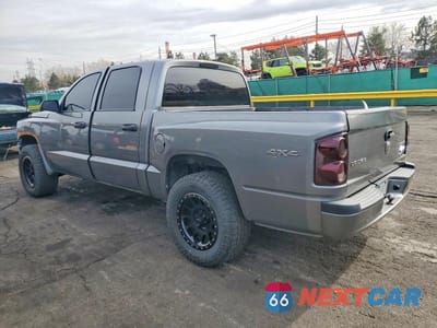 Drugie zdjęcie samochodu z przodu: 2011 DODGE DAKOTA SLT VIN:1D7RW3GK0BS606474 - miniatura