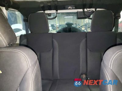 Zdjęcie 10 z 12 samochodu: 2013 JEEP WRANGLER UNLIMITED SAHARA VIN:1C4BJWEG0DL560796 - miniatura