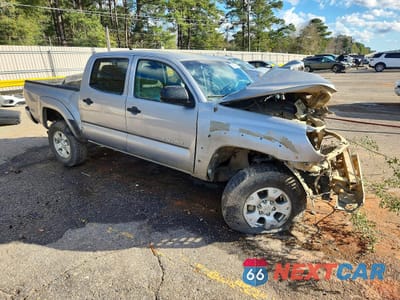 Czwarte zdjęcie samochodu z boku: 2014 TOYOTA TACOMA DOUBLE CAB VIN:3TMLU4EN1EM143539 - miniatura