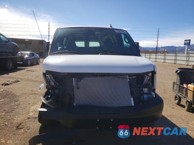 Piąte zdjęcie samochodu w środku: 2025 CHEVROLET EXPRESS G2500 VIN:1GCWGAFP0S1278586 - miniatura