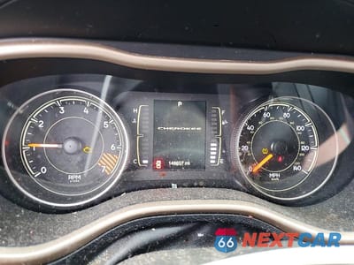 Zdjęcie 9 z 13 samochodu: 2015 JEEP CHEROKEE SPORT VIN:1C4PJLAB9FW517901 - miniatura