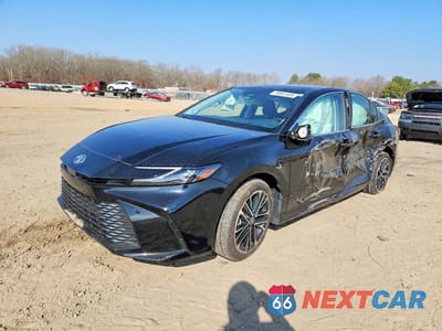 2025 TOYOTA CAMRY XLE 4T1DAACK8SU545579 - główne zdjęcie licytacji z USA - miniatura