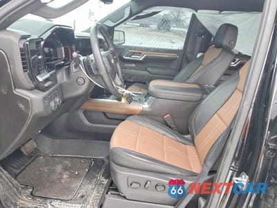 Zdjęcie 7 z 12 samochodu: 2023 CHEVROLET SILVERADO K1500 HIGH COUNTRY VIN:1GCUDJE83PZ308375 - miniatura
