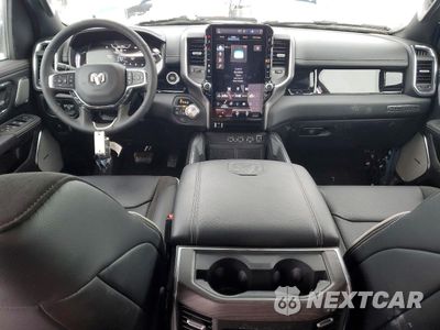 Zdjęcie 8 z 13 samochodu: 2025 RAM 1500 LARAMIE VIN:1C6SRFJPXSN719878 - miniatura