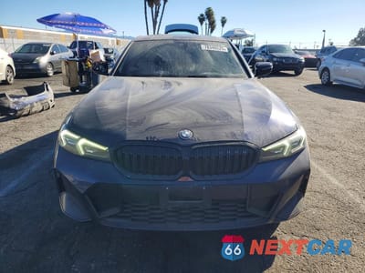 Piąte zdjęcie samochodu w środku: 2023 BMW 330E VIN:3MW39FF05P8D09876 - miniatura