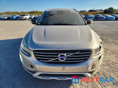 Piąte zdjęcie samochodu w środku: 2017 VOLVO XC60 T5 DYNAMIC VIN:YV440MDR9H2109913 - miniatura