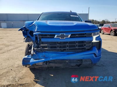 Piąte zdjęcie samochodu w środku: 2025 CHEVROLET SILVERADO K1500 RST VIN:1GCUKEE88SZ160312 - miniatura