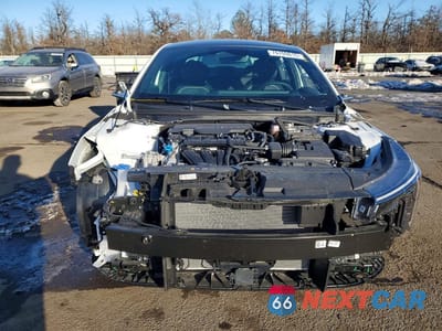 Piąte zdjęcie samochodu w środku: 2025 KIA K4 GT LINE VIN:3KPFW4DE9SE188677 - miniatura