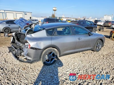 Trzecie zdjęcie samochodu z tyłu: 2025 KIA K4 LX VIN:3KPFT4DE4SE240869 - miniatura