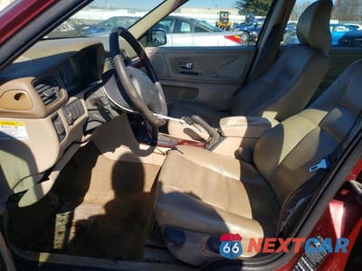 Zdjęcie 7 z 11 samochodu: 2000 VOLVO S70 BASE VIN:YV1LS61J6Y2632688 - miniatura