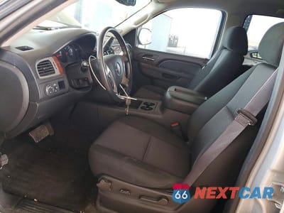 Zdjęcie 7 z 13 samochodu: 2014 GMC YUKON SLE VIN:1GKS1AE04ER109704 - miniatura