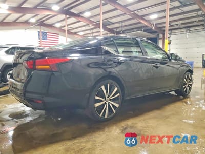 Trzecie zdjęcie samochodu z tyłu: 2019 NISSAN ALTIMA 2.5 SR VIN:1N4BL4CV4KC236138 - miniatura