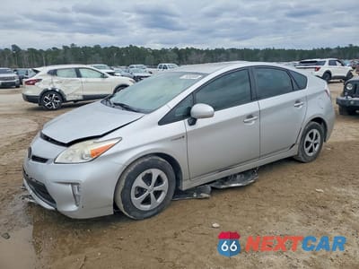 2014 TOYOTA PRIUS THREE JTDKN3DU4E0371839 - główne zdjęcie licytacji z USA - miniatura