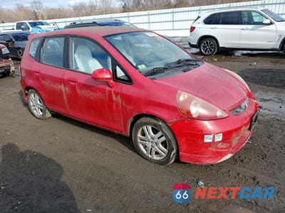 Czwarte zdjęcie samochodu z boku: 2008 HONDA FIT SPORT VIN:JHMGD38658S007957 - miniatura