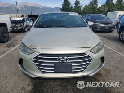 Piąte zdjęcie samochodu w środku: 2017 HYUNDAI ELANTRA SE VIN:5NPD74LF8HH172604 - miniatura