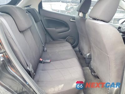 Zdjęcie 10 z 12 samochodu: 2012 MAZDA MAZDA2 VIN:JM1DE1KZ3C0131643 - miniatura