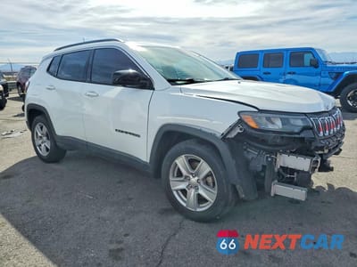 Czwarte zdjęcie samochodu z boku: 2022 JEEP COMPASS LATITUDE VIN:3C4NJCBBXNT229752 - miniatura