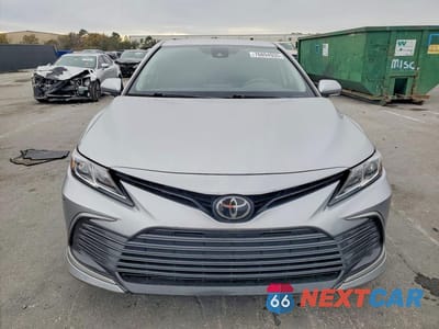 Piąte zdjęcie samochodu w środku: 2023 TOYOTA CAMRY LE VIN:4T1R11AK5PU800494 - miniatura