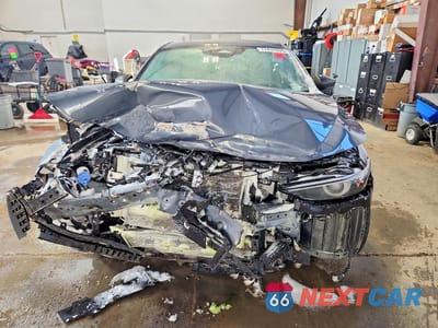 Piąte zdjęcie samochodu w środku: 2025 MAZDA 3 GT VIN:JM1BPBMYXS1796785 - miniatura