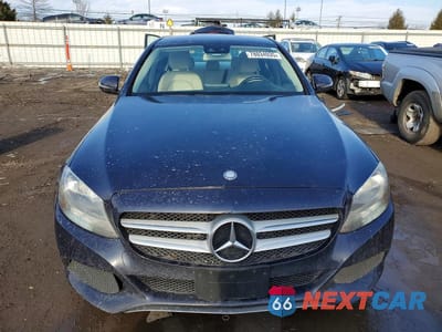 Piąte zdjęcie samochodu w środku: 2016 MERCEDES-BENZ C 300 VIN:WDDWF4JB8GR140387 - miniatura