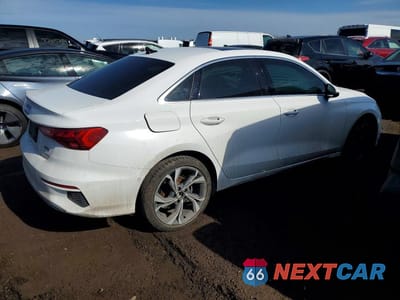 Trzecie zdjęcie samochodu z tyłu: 2022 AUDI A3 PREMIUM VIN:WAUGUDGY8NA018203 - miniatura