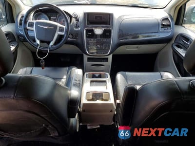 Zdjęcie 8 z 13 samochodu: 2014 CHRYSLER TOWN & COUNTRY TOURING L VIN:2C4RC1CG9ER133379 - miniatura