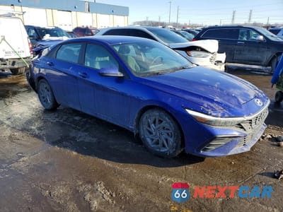Czwarte zdjęcie samochodu z boku: 2024 HYUNDAI ELANTRA SEL VIN:KMHLM4DG9RU738462 - miniatura