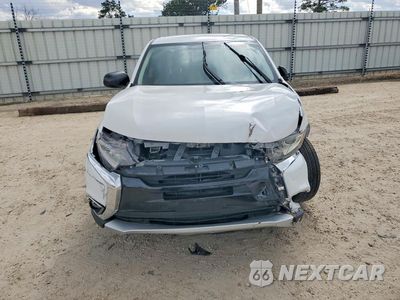 Piąte zdjęcie samochodu w środku: 2017 MITSUBISHI OUTLANDER VIN:JA4AD2A33HZ057498 - miniatura